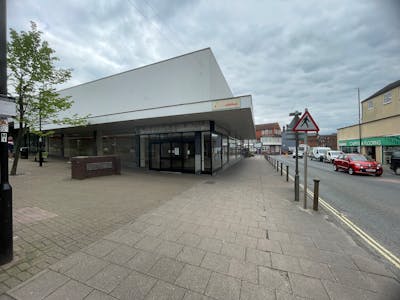 Unit 27, Smithfield Centre, Leek, Retail To Let - IMG_7367.JPG