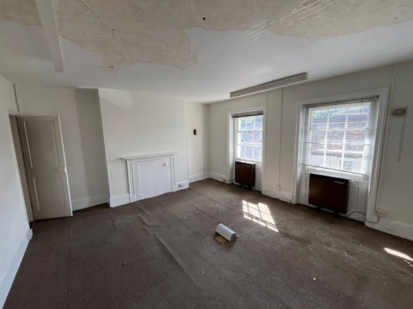 10 Easton Street, High Wycombe, Offices For Sale - fa0fb60494084146a2f385c11e4b1da5.jpg