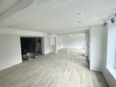 44 High Street North, Dunstable, A3 (Restaurants and Cafes) / Cafe (A1) / Food & Beverage / Restaurant / Restaurant / Cafe / Retail / High Street Retail / Retail - In Town / Wellbeing To Let - Image 4