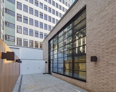 Christopher Yard, 67 Wilson Street, London, Office To Let - Pano_9375_9377  170824_SCD_Christopher_Yard__Peter Landers Photography  Large2.jpg