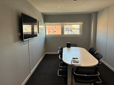 22 Payne Street, Glasgow, Office To Let - 6 Person Boardroom.jpeg