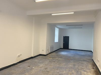 Offices Suites, 1 Charlesville Place, Neath, Office To Let - IMG_0362.jpg