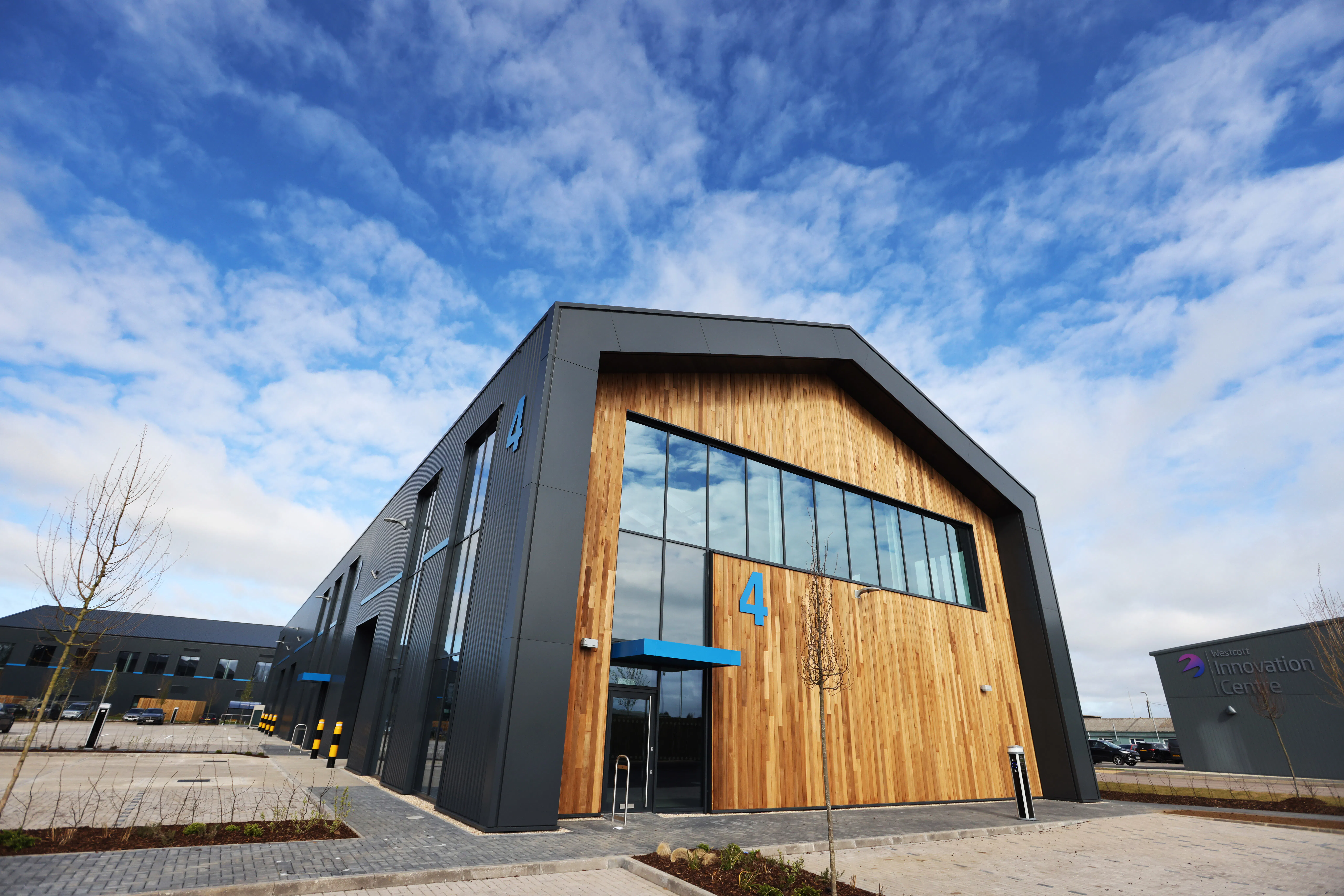 Orbis 9000, Westcott Venture Park, Aylesbury, Industrial To Let - Westcott Finished Buildings - ed nix 030.JPG