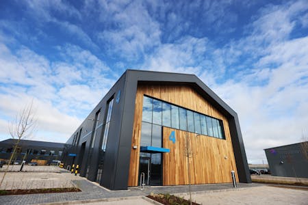 Orbis 9000, Westcott Venture Park, Aylesbury, Industrial To Let - Westcott Finished Buildings - ed nix 030.JPG