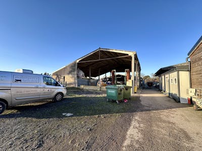 Storage Barns, Waterperry, Industrial To Let - IMG_4153.jpeg