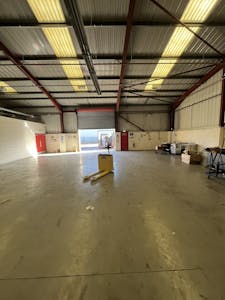 Unit 28, Buxton, Industrial/Logistics To Let - IMG_7469.jpg