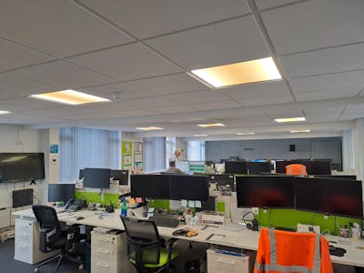 Unit 2 Blatchford Close, Horsham, Industrial / Warehouse For Sale - 20250506_170227.jpg