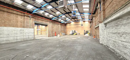 Unit 3 & Unit 5, Lancing Business Park, Lancing, Industrial To Let - 20251121_123239 - Edited.jpg