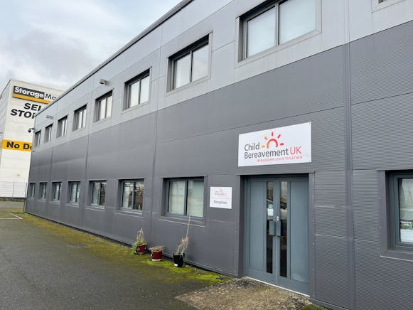 Units A & C Knaves, Beech Way, High Wycombe, Offices To Let - 20250121_123534192_iOS.jpg
