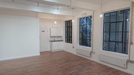 Unit D Taylor's Yard - 160 Brick Lane, London, Office To Let - 538df4e5f690f116a4e4bdac9aff369a-letting24619.jpeg