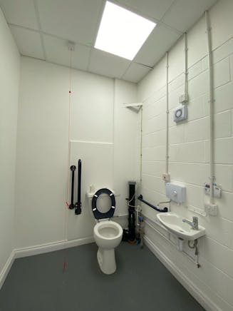 Unit 3, 3-4 The Boulevard, Northampton, Retail To Let - Toilet.jpg