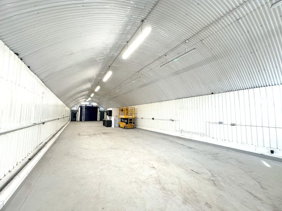 Arch 179 Hercules Road, Waterloo, Waterloo, Industrial / Offices To Let - Internal iii.jpg