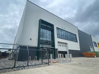 INTER, Tewin Road, Welwyn Garden City, Hertfordshire, Warehouse & Industrial To Let - IMG_2298.jpeg