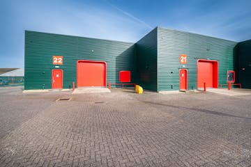 Units 21 & 22 Riverpark Industrial Estate, Newbury, Industrial / Warehouse To Let - RIVERPARK INDUSTRIAL ESTATE_062.jpg