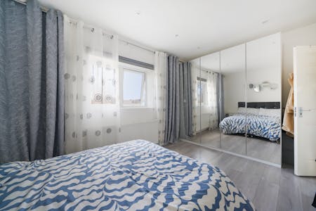 Mixed-Use Freehold, 15-15A Empire Parade, London, Residential / Retail For Sale - Flat 2 15  15a Empire Parade Great Cambridge Road  ewEqzwTR3gdwJrkZgBiC.jpg