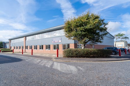 Unit B6 Dolphin Way, Shoreham-By-Sea, Industrial / Warehouse To Let - B6 External.jpg
