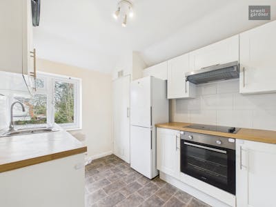 820 St. Albans Road, Watford, Investment For Sale - kitchen 2.jpg
