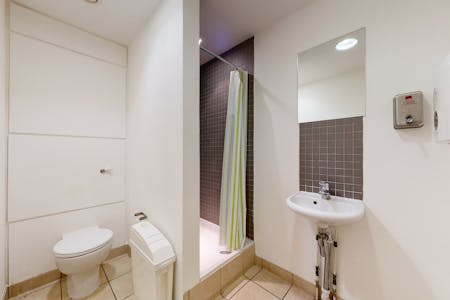 (Ground Floor)  1 Lorenzo Street, London, Office To Let - 1LorenzoSt04212020_094004.jpg