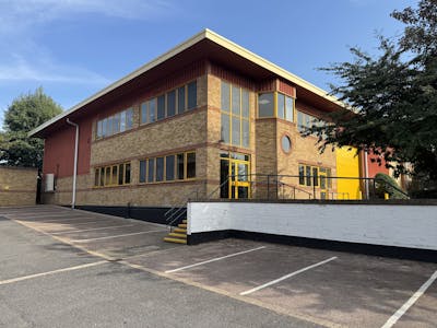 Unit C Holly Industrial Park, Watford, Industrial / Light Industrial / Trade Counter / Warehouse To Let - IMG_0527.jpg
