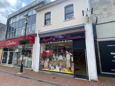 19 Green Street, Neath, Retail To Let - New pic.jpg