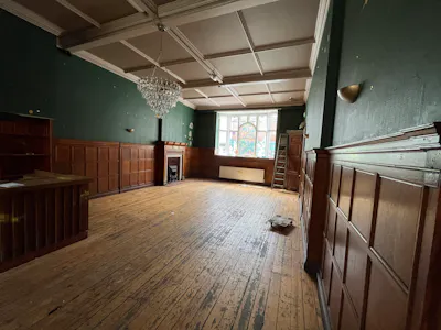 7-11 Temple Street, Aylesbury, E (Commercial / Business / Service) For Sale - 20260728_113238831_iOS.jpg