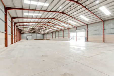 Overtown Road, Newmains, Industrial/Logistics To Let - Warehouse (2).jpg
