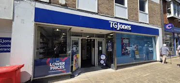 31-33 Broad Street, Seaford, Offices / Retail To Let - 20260715_114012.jpg - More details and enquiries about this property
