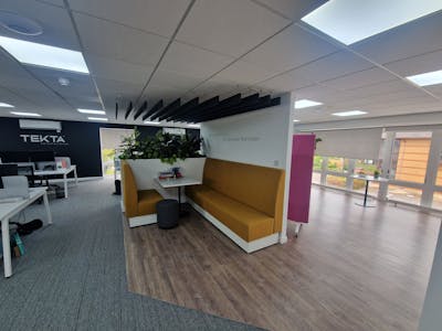 12 The Briars, Waterlooville, Business Park / Office To Let - 20250827_150109.jpg