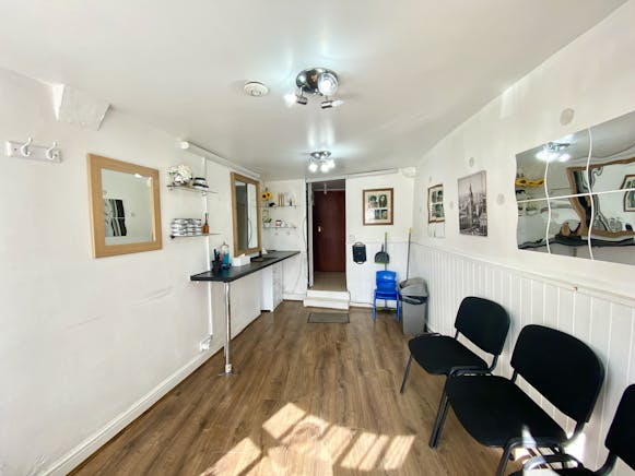 38a, West Street, Dunstable, Retail To Let - IMG_1908.JPG