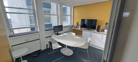 North East Suite, 5th Floor, Tower Point, Brighton, Office To Let - 20241023_120244.jpg