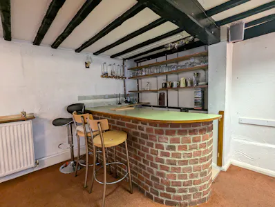 64-70 Amwell Street, Hoddesdon, Office / Sui Generis For Sale - PXL_20260818_112316643.jpg