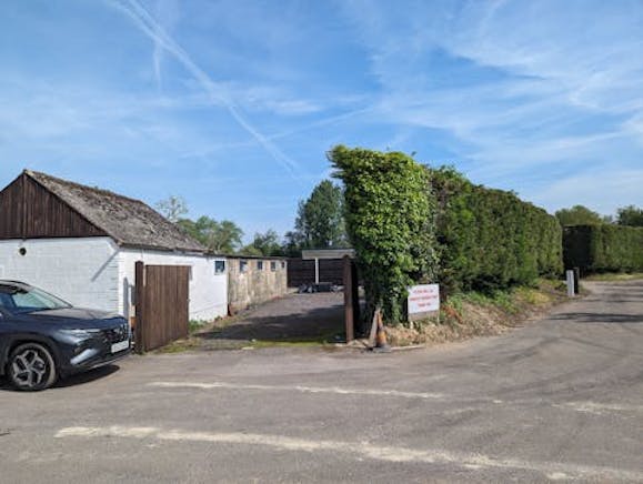 Yapton Lane, Arundel To Let - e8b66af6164d074f1435c8356725f7c3-pxl-20240510-092132132.jpg