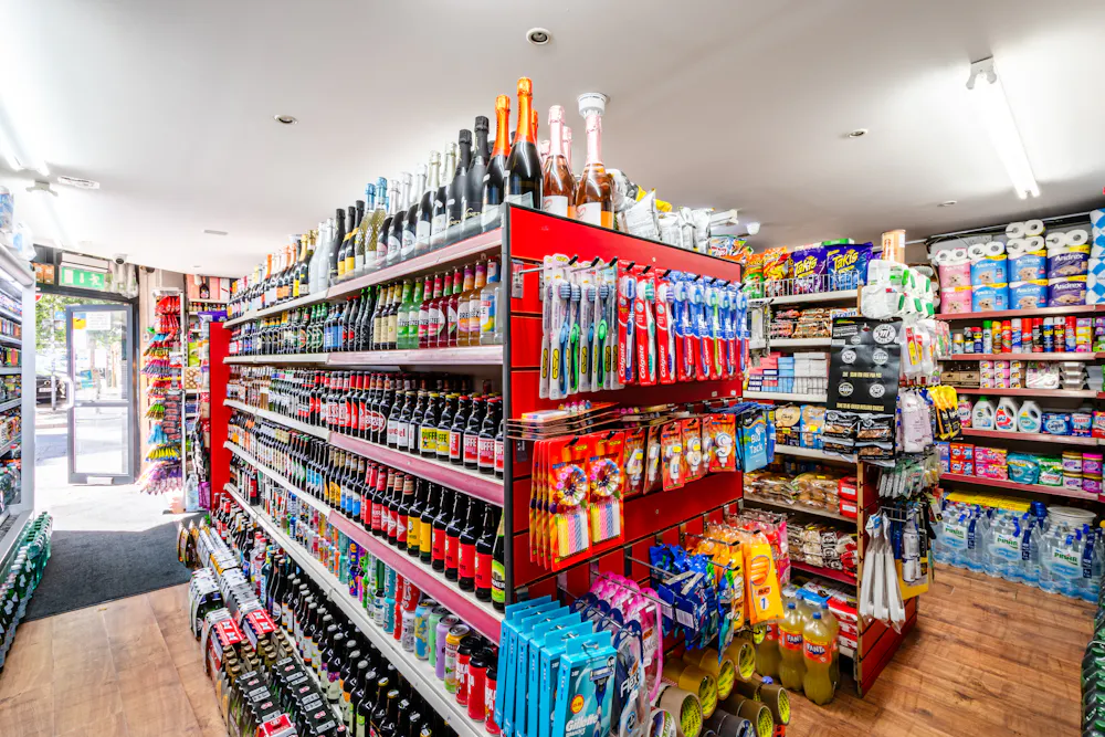 Ground floor, Unit A, London, Investment / Leisure / Retail For Sale - Quaker St 10 - 3.jpg