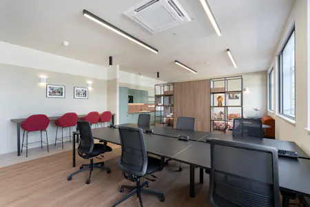 Lumiere - The HQ Building, 5 Elstree Way, Borehamwood, Office To Let - IW-120826-STI-075.jpg