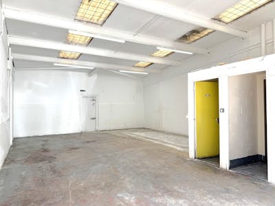 25 Summerstown, London, Industrial To Let - IMG_0224.jpeg