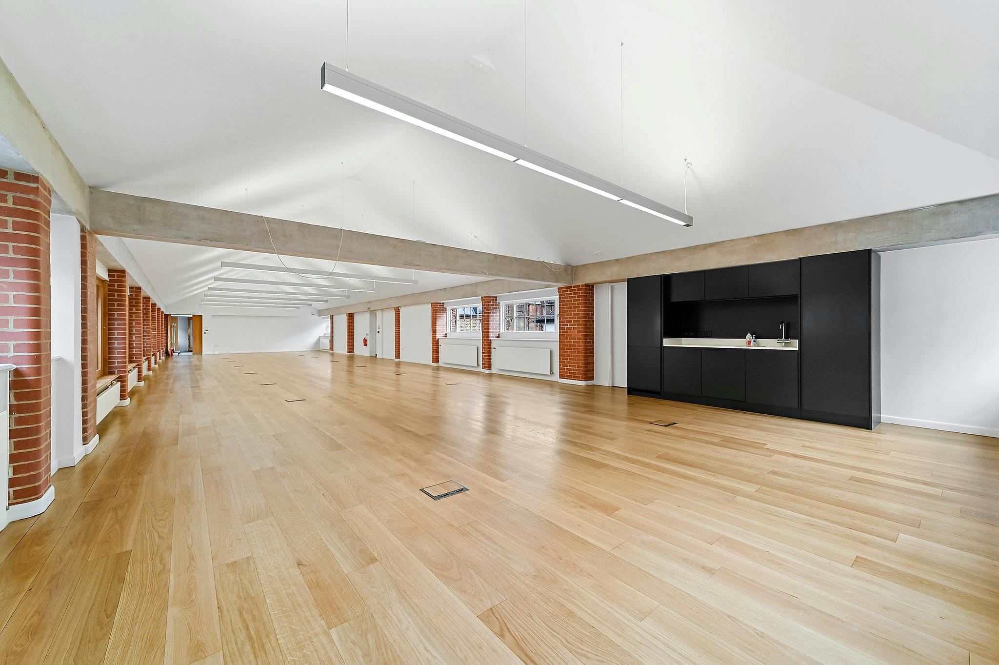 Office To Let, LONDON