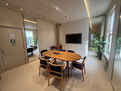 First Floor 6 Victoria Avenue, Harrogate, Office To Let - IMG_5401.JPG