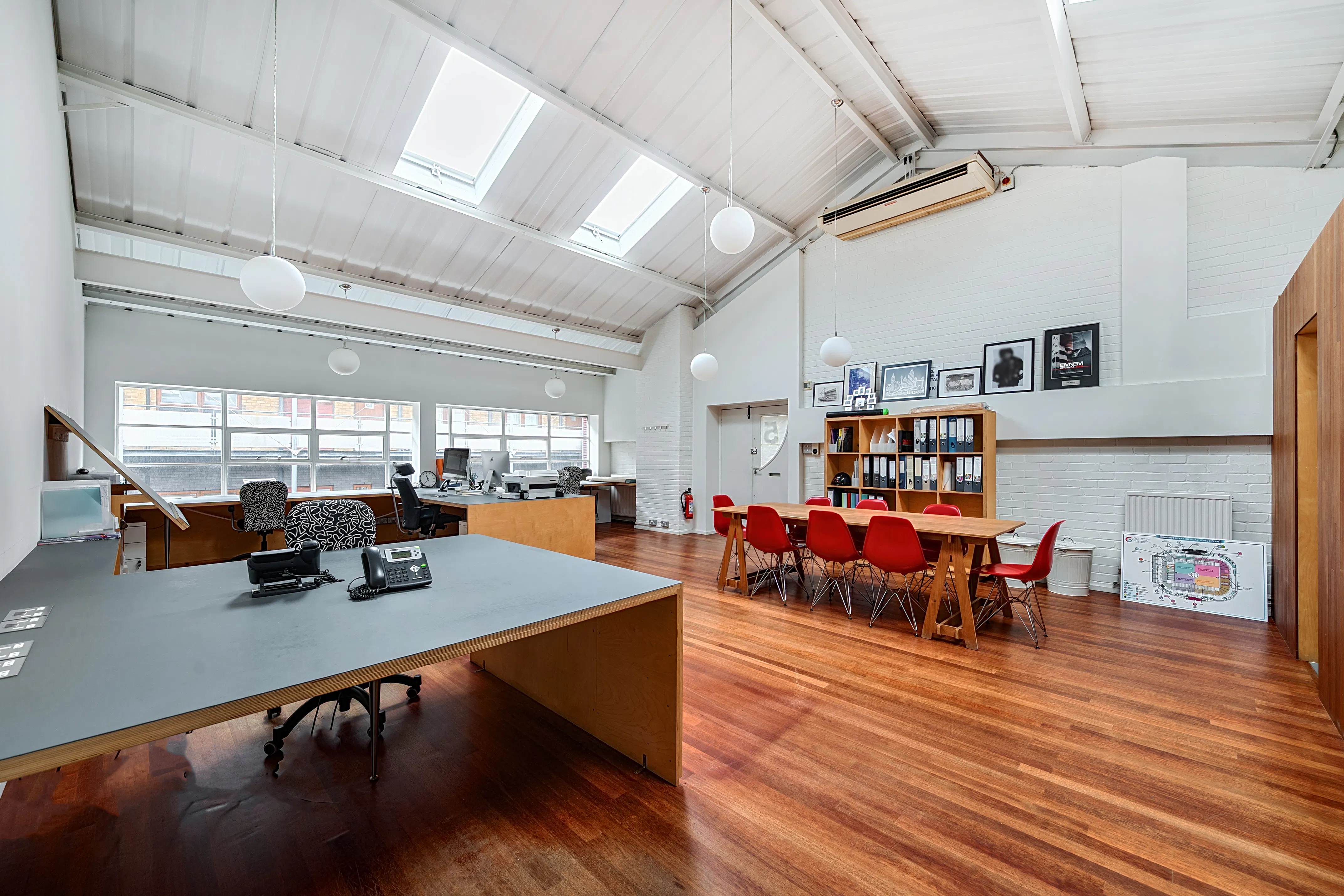 Studio 5 The Hangar, London, Offices For Sale - 138407936924fe5c9412a.jpg - More details and enquiries about this property