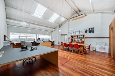 Studio 5 The Hangar, London, Offices To Let - 138407936924fe5c9412a.jpg - More details and enquiries about this property