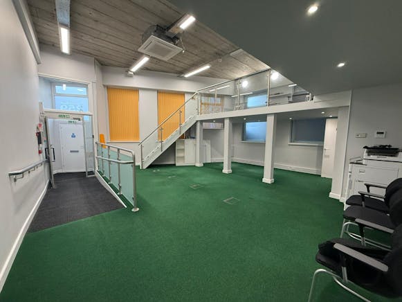 259 London Road, Benfleet, Office / Retail To Let - WhatsApp Image 2026-01-26 at 15.59.40.jpeg