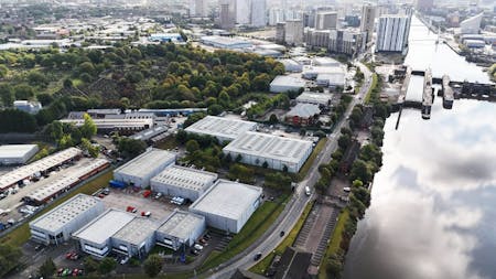 Unit 560, Salford, Industrial/Logistics To Let - Image 3.jpg