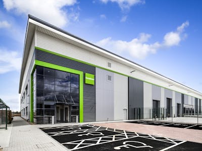 B70, Bedford Commercial Park, Bedford, Industrial/Logistics To Let - UKBedford3040FinalPhotographyJul2240_high.jpg