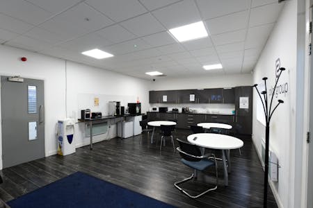 Unit 2, Merlin Park, Trafford Park, Industrial To Let - DSC_61352.jpg