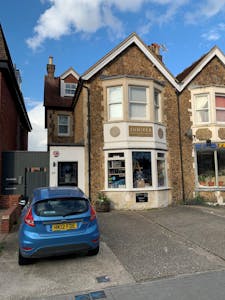 33 Lavant Street, Petersfield, Office / Retail To Let - 33 Lavant St 040422a.jpg