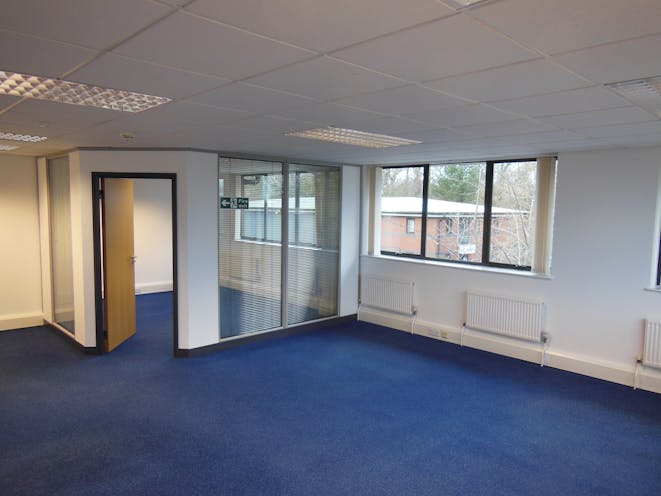 4 Fleet Business Park, Fleet, Warehouse & Industrial To Let - DSCN6402.JPG