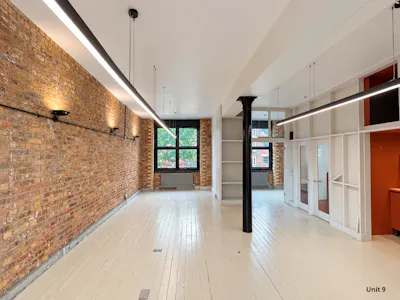 Dove Commercial Centre (Whole), London, Office To Let - 2.jpg