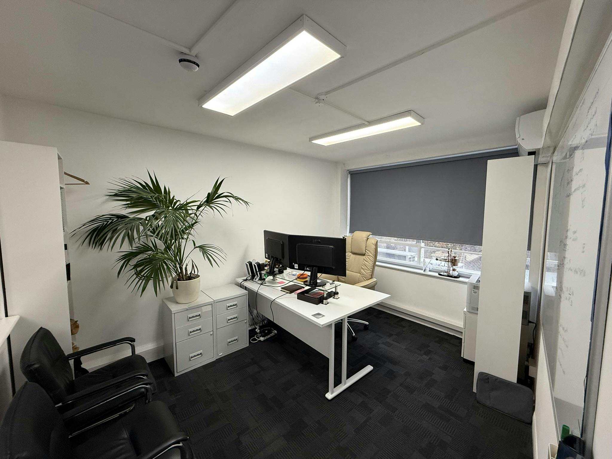 4 Commercial Way, Woking, Investments / Offices / Retail For Sale - IMG_4615.JPEG