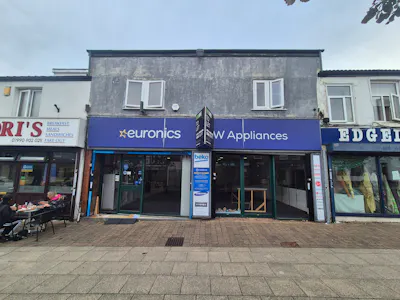 8-10 Castle Street, Stockport, Retail To Let - 20260921_121548.jpg