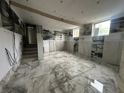 102 Albert Street, Slough, Retail / Retail - Out Of Town / Showroom / Studio / Workshop / Trade Counter To Let - 102 Albert mid showroom.jpg