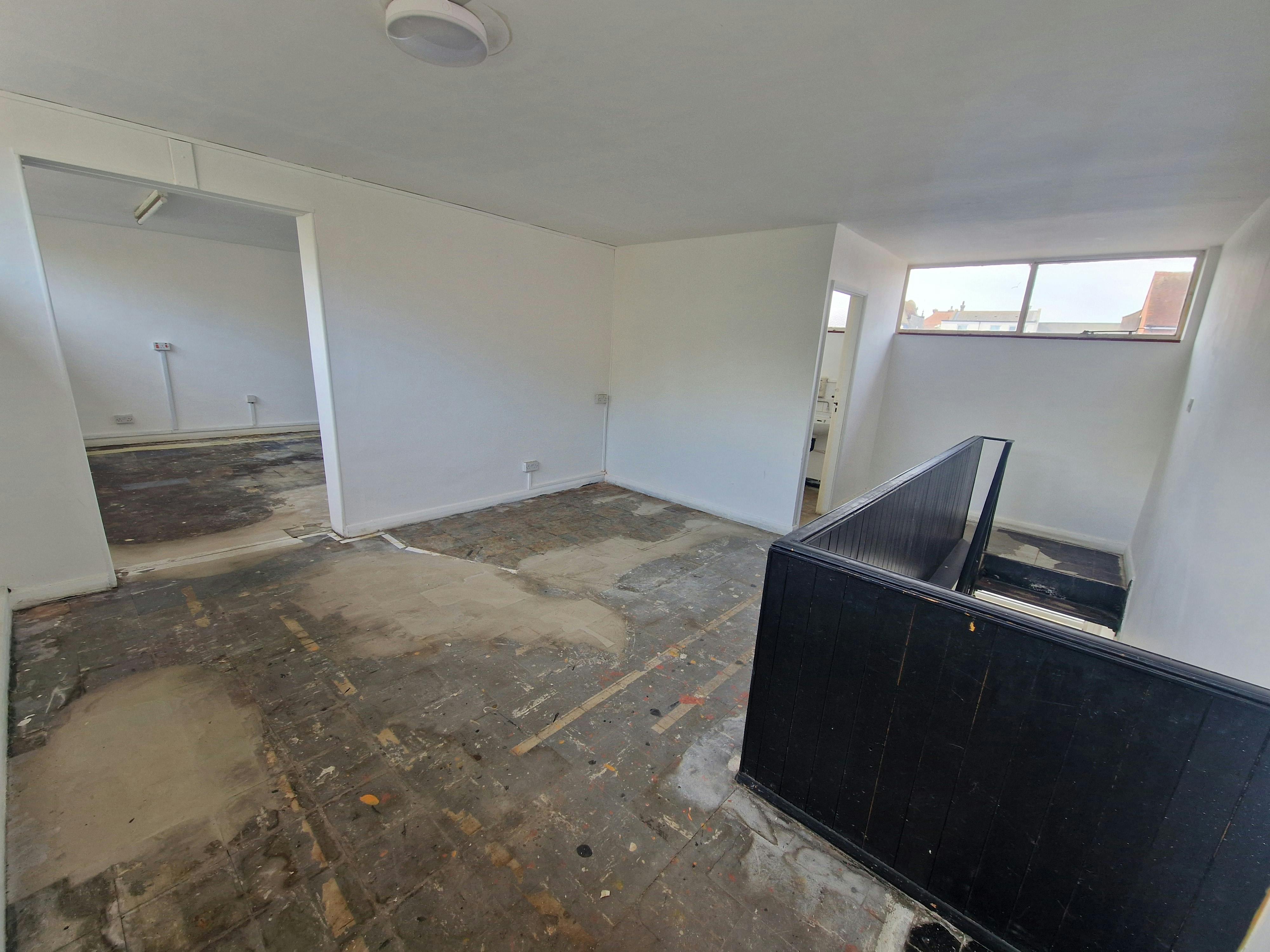 Retail/Shop in Gosport - photo 4